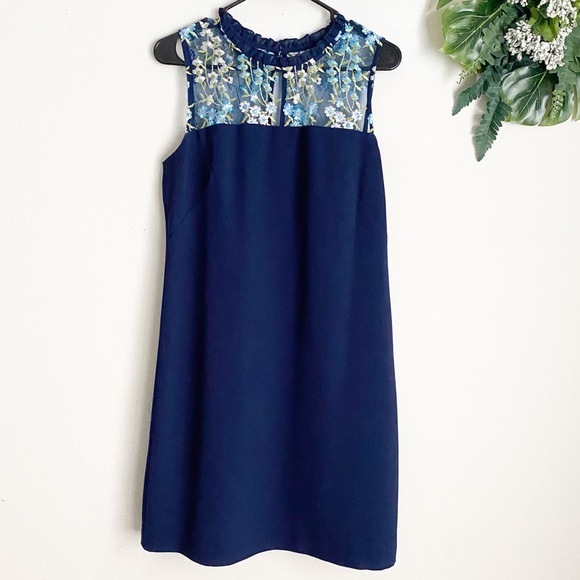 Karl Lagerfeld Dresses & Skirts - Karl Largafeld dress size 6